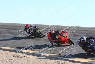 media/Nov-17-2024-CVMA (Sun) [[1fec520723]]/Race 11-Amateur Supersport Open/